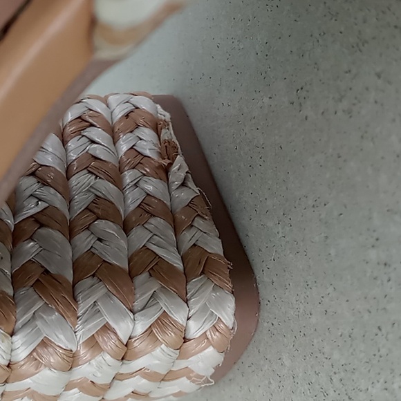 Universal Thread Shoes - Picture 4 of 5